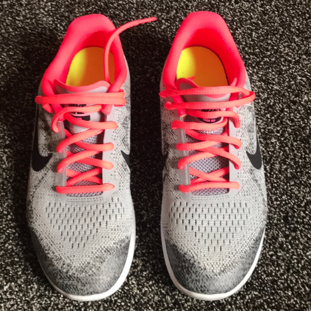 Nike light weight shoes